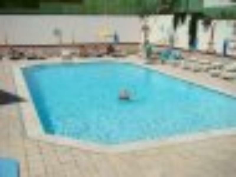 Residencial Pica Pau Hotel Ещорил Екстериор снимка